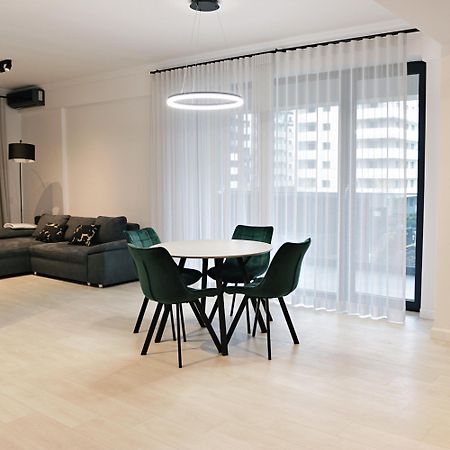 Via Vida I 2 Bedroom Apartments On Pipera Blvd Voluntari Εξωτερικό φωτογραφία